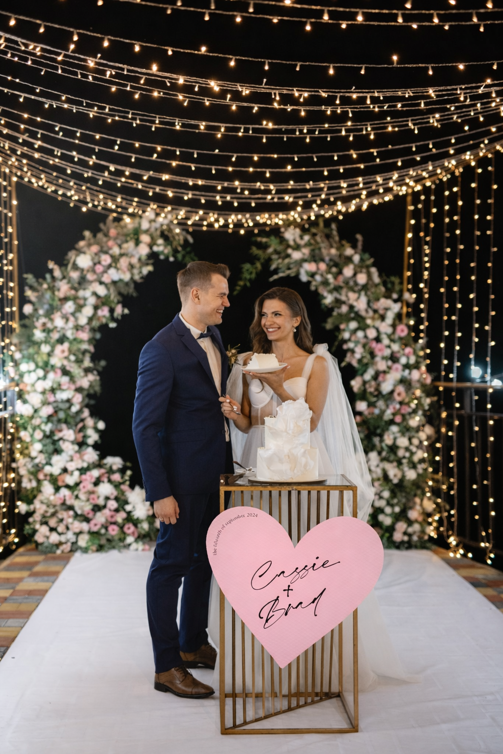 Signature Shape Custom Wedding Signage - Shape 93